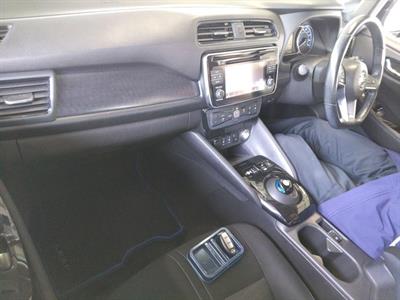 2019 Nissan Leaf - Thumbnail