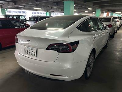 2022 Tesla Model 3 - Thumbnail