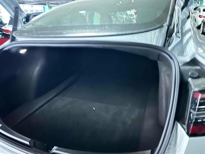 2022 Tesla Model 3 - Thumbnail