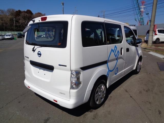 2016 Nissan e-NV200