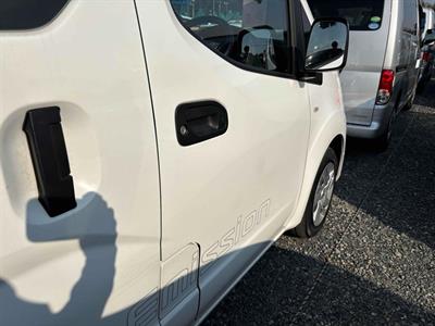 2016 Nissan e-NV200 - Thumbnail
