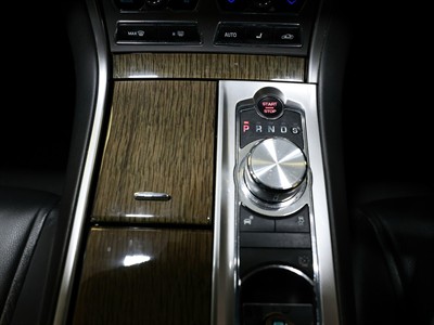 2015 Jaguar XF - Thumbnail