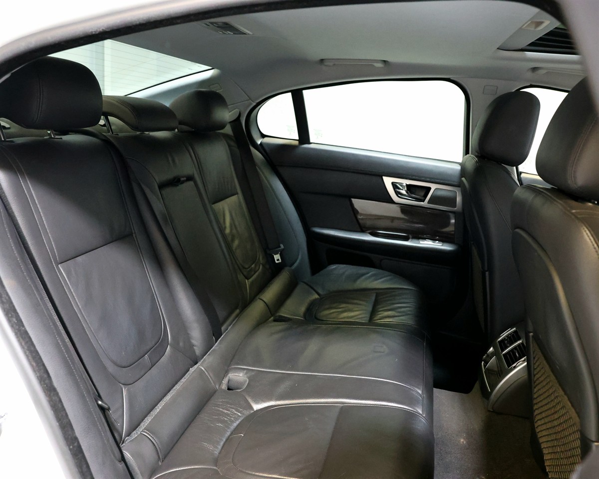 2015 Jaguar XF
