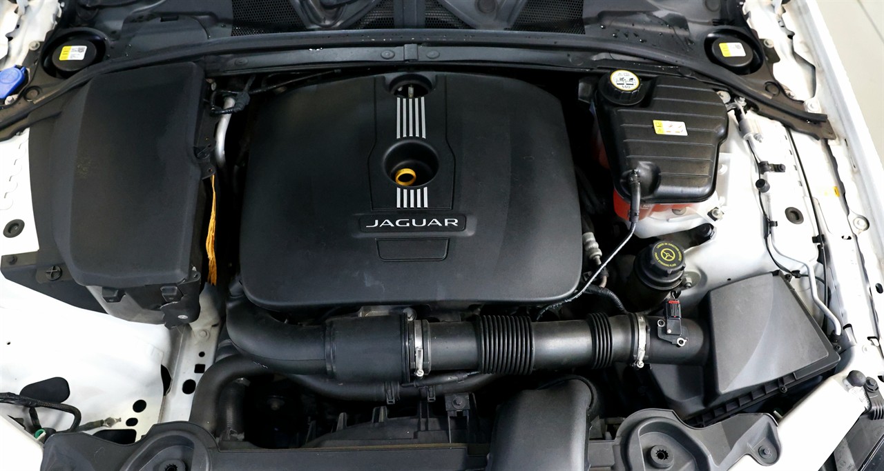 2015 Jaguar XF