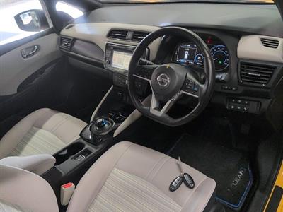 2019 Nissan Leaf - Thumbnail