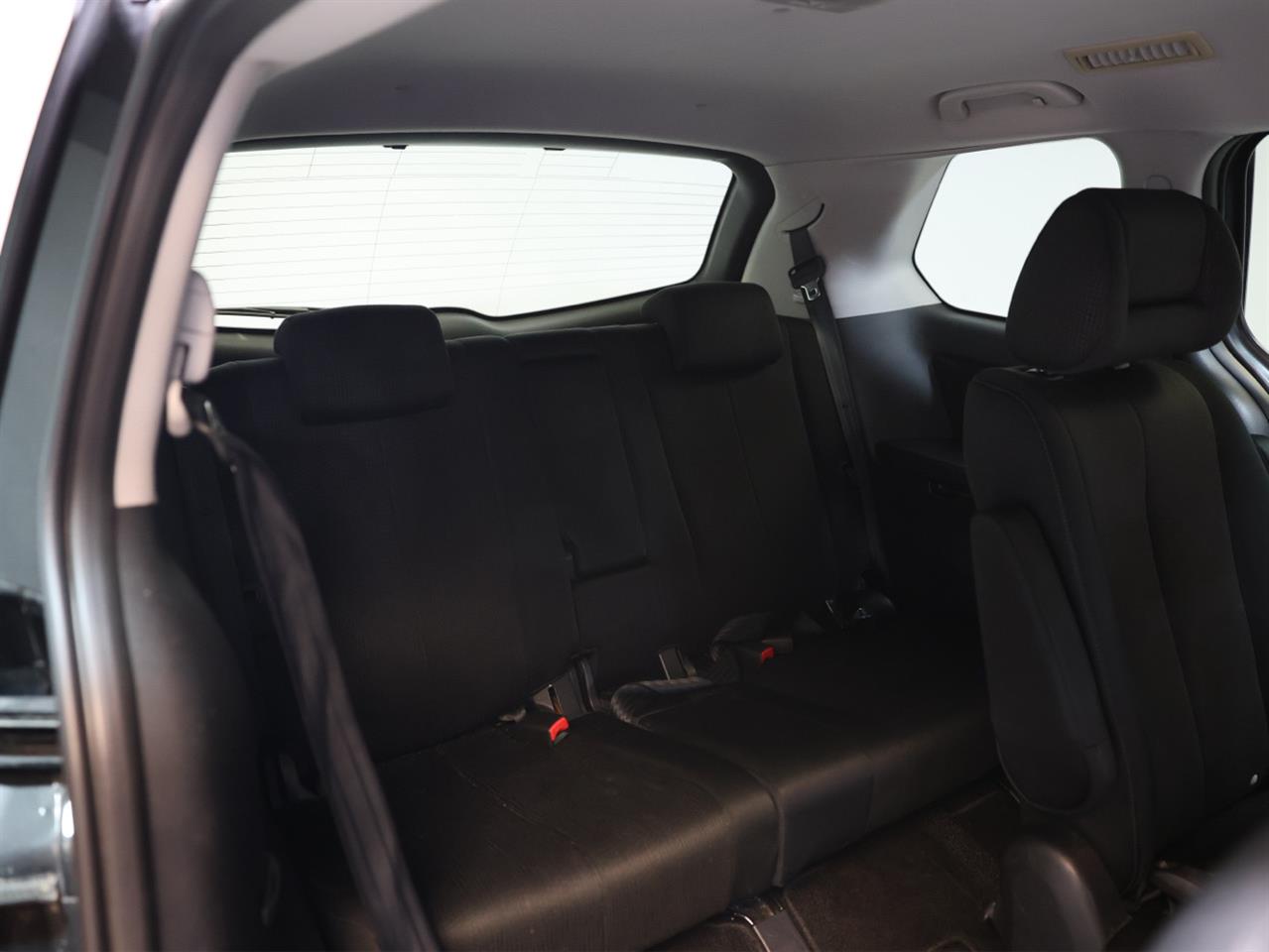 2008 Mazda MPV