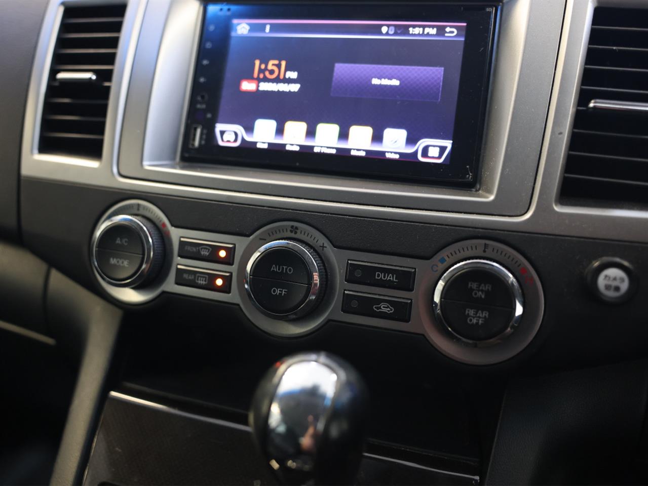 2008 Mazda MPV