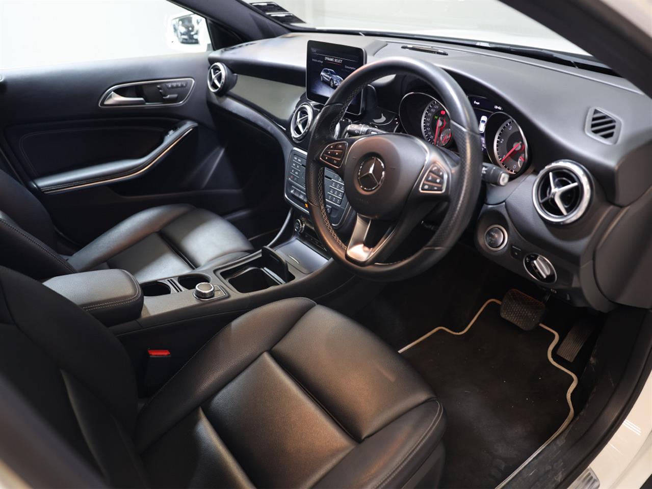2017 Mercedes-Benz GLA 220 d
