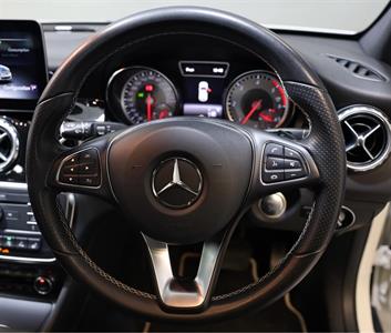 2017 Mercedes-Benz GLA 220 d - Thumbnail