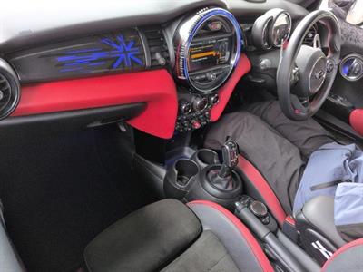 2018 Mini Cooper - Thumbnail