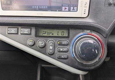 2012 Toyota Aqua - Thumbnail