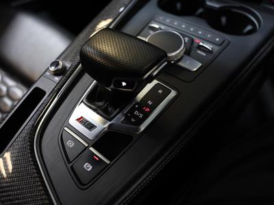 2019 Audi RS4 - Thumbnail