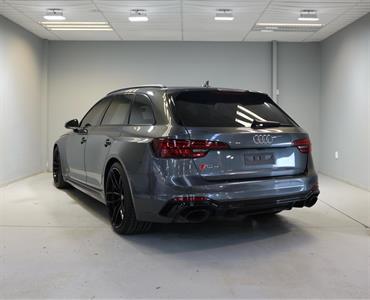 2019 Audi RS4 - Thumbnail