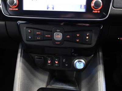 2019 Nissan Leaf - Thumbnail