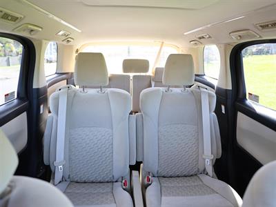 2016 Toyota Vellfire - Thumbnail