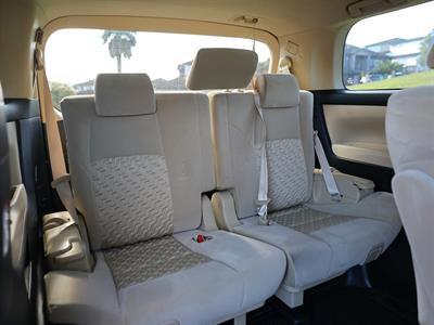 2016 Toyota Vellfire - Thumbnail