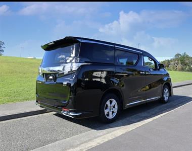 2016 Toyota Vellfire - Thumbnail