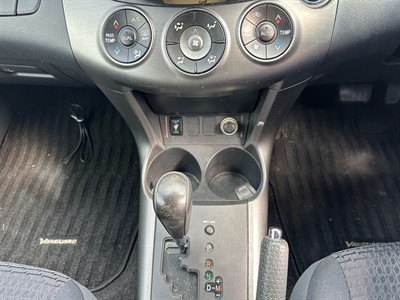 2009 Toyota Vanguard - Thumbnail