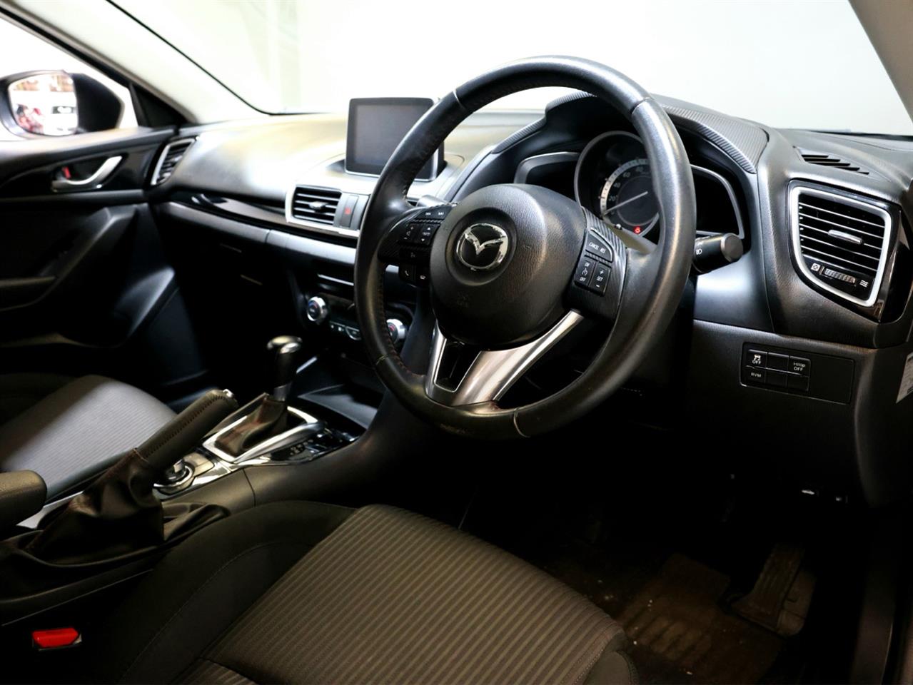 2013 Mazda Axela