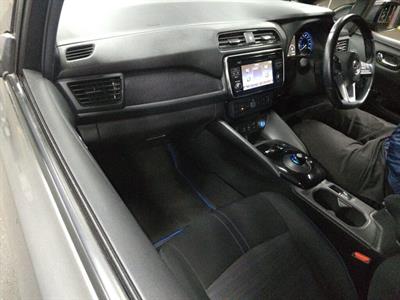 2019 Nissan Leaf - Thumbnail