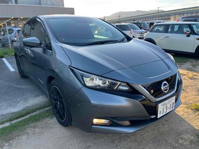 2017 Nissan Leaf - Thumbnail