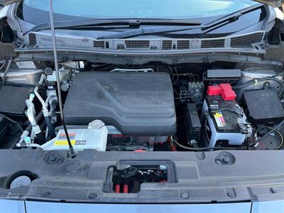 2017 Nissan Leaf - Thumbnail