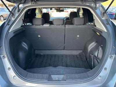 2017 Nissan Leaf - Thumbnail