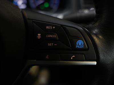 2018 Nissan Leaf - Thumbnail