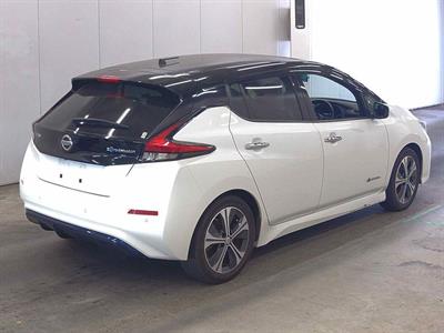 2018 Nissan Leaf - Thumbnail