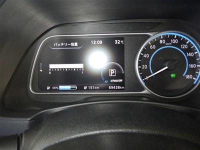 2018 Nissan Leaf - Thumbnail