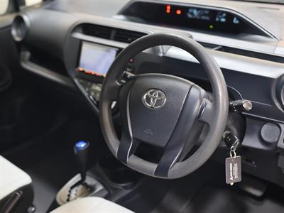 2018 Toyota Aqua - Thumbnail