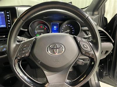 2018 Toyota C-HR - Thumbnail