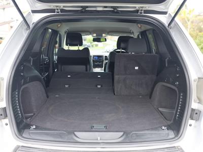 2013 Jeep Grand Cherokee - Thumbnail