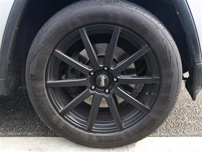 2013 Jeep Grand Cherokee - Thumbnail