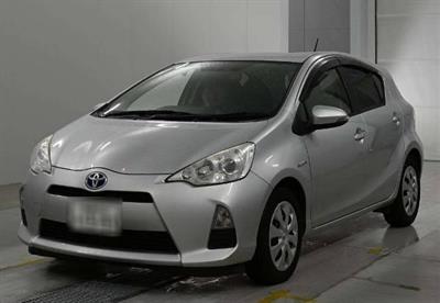 2013 Toyota Aqua - Thumbnail