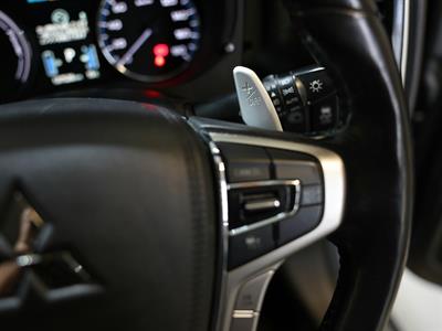 2015 Mitsubishi Outlander - Thumbnail