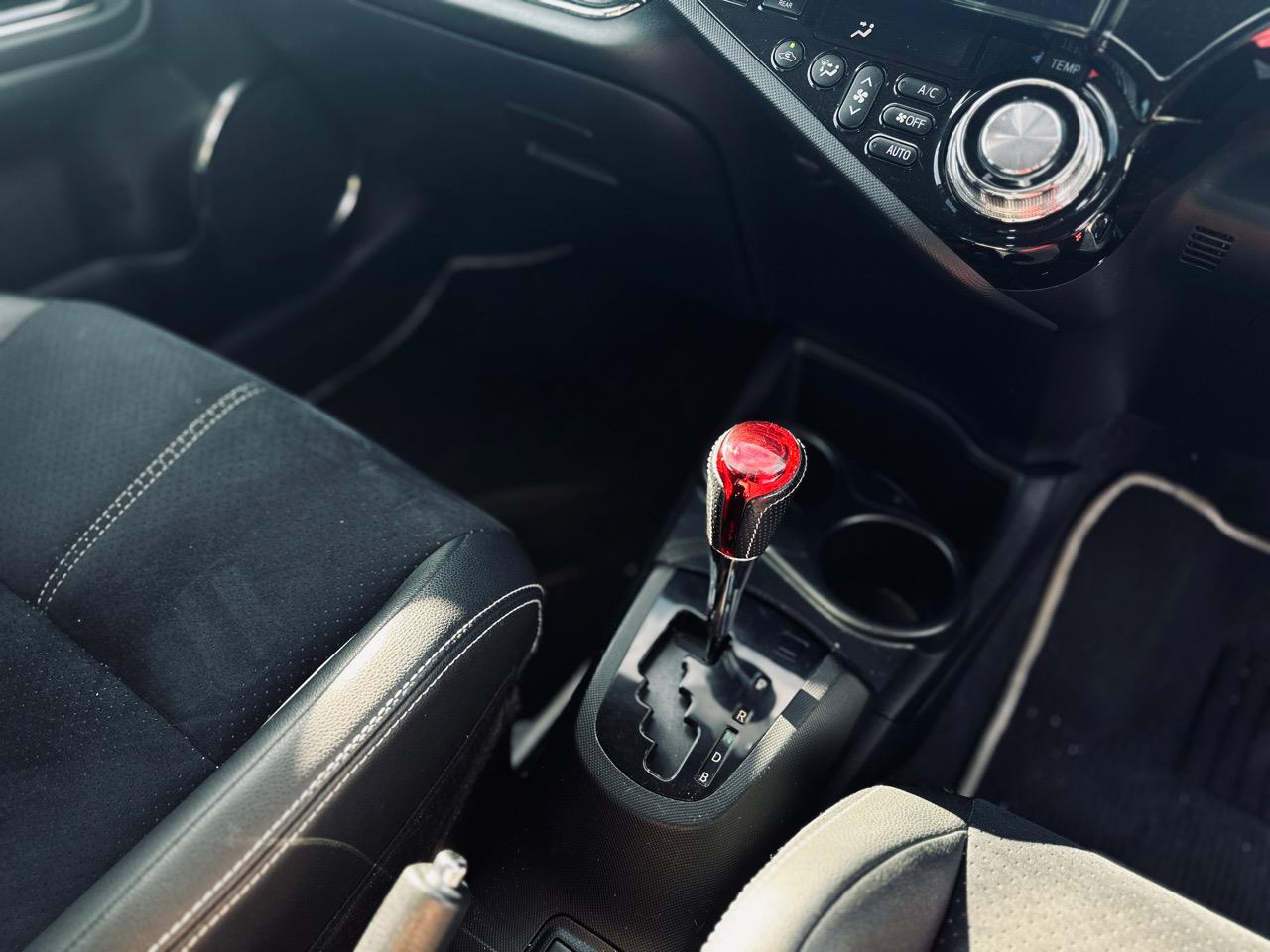 2015 Toyota Aqua
