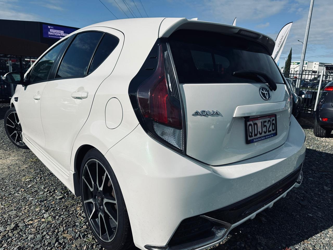 2015 Toyota Aqua