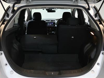 2020 Nissan Leaf - Thumbnail