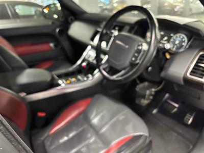 2017 Land Rover Range Rover - Thumbnail