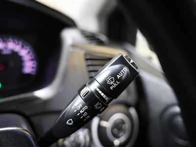 2015 Ssangyong Actyon - Thumbnail