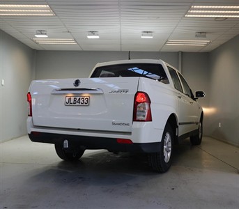 2015 Ssangyong Actyon - Thumbnail