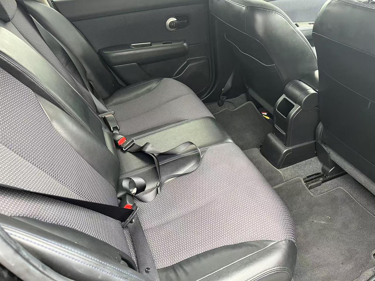 2005 Nissan Tiida