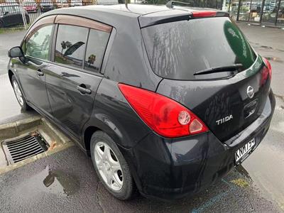 2005 Nissan Tiida - Thumbnail
