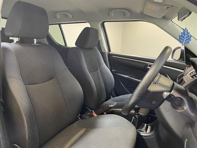 2013 Suzuki Swift - Thumbnail