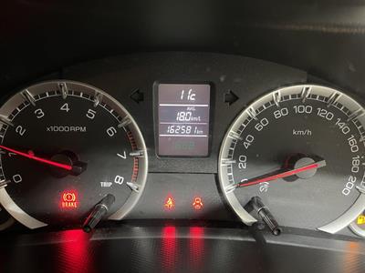 2013 Suzuki Swift - Thumbnail