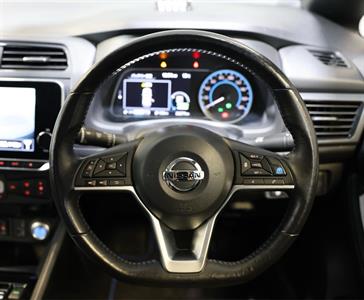 2021 Nissan Leaf - Thumbnail
