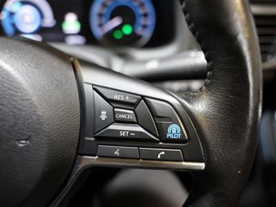 2021 Nissan Leaf - Thumbnail