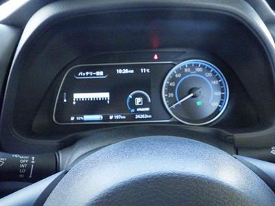 2021 Nissan Leaf - Thumbnail