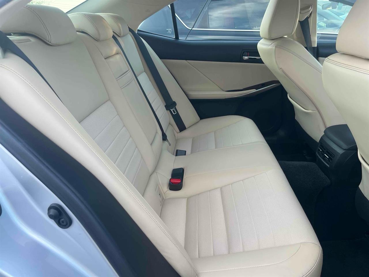 2016 Lexus IS 200t